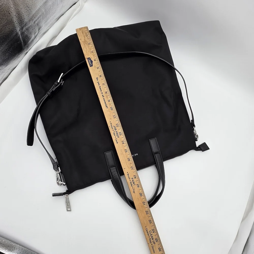 Reiss Carlton Nylon Black Messenger Bag - Picture 14 of 16